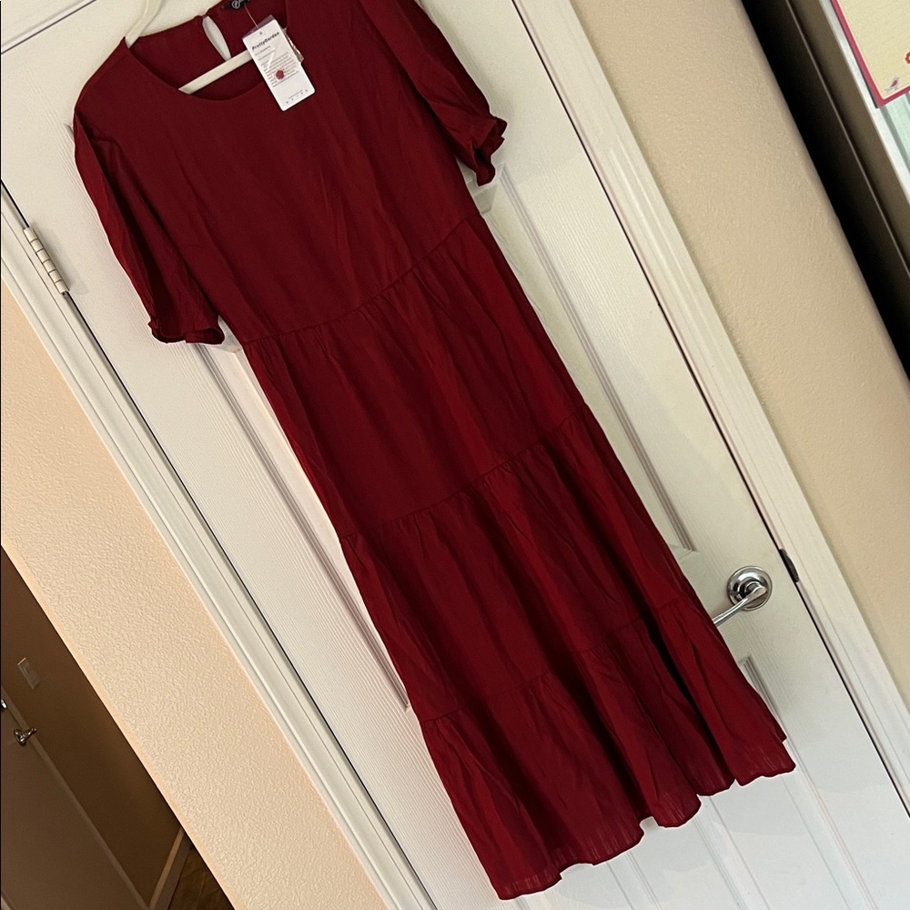 Chic Burgundy Midi Dress